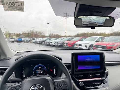 New 2026 Toyota Corolla Cross L AWD/4WD image 19