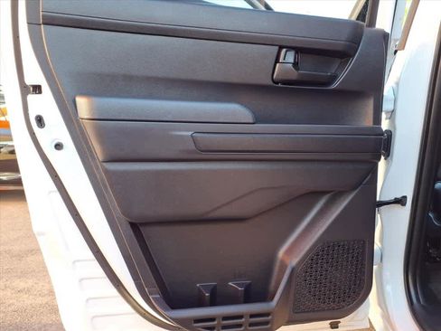 Certified 2024 Toyota Tacoma SR image 19