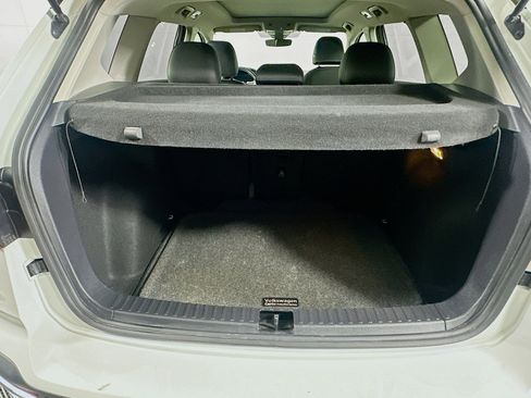 Used 2023 Volkswagen Taos SE image 27