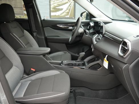 New 2026 Chevrolet TrailBlazer LS w/ LS Convenience Package AWD/4WD image 7