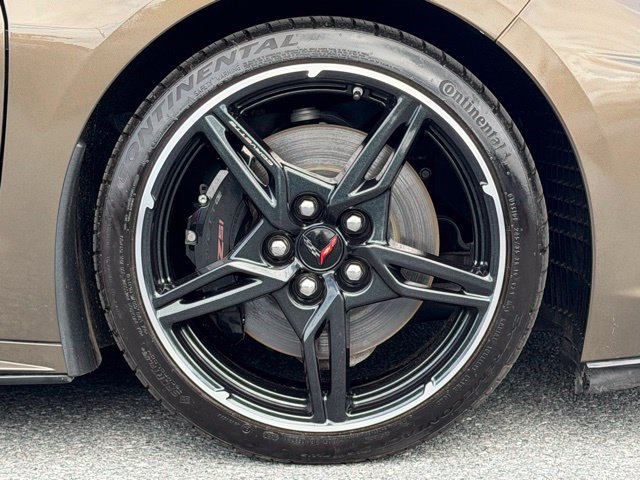 Certified 2021 Chevrolet Corvette Stingray Coupe w/ Z51 Performance Package RWD image 17