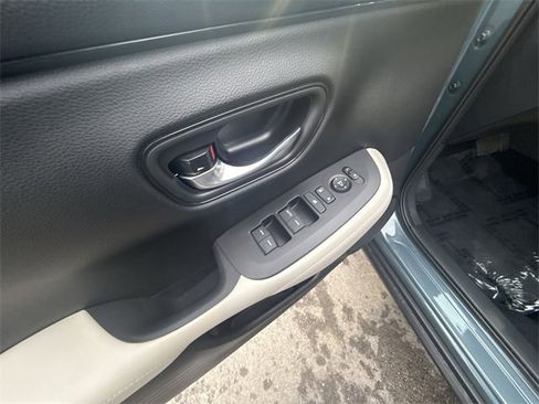 Used 2026 Honda HR-V LX image 13