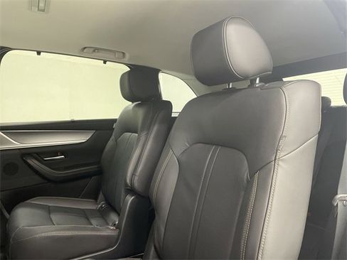 Certified 2025 MAZDA CX-90 Plug-In Hybrid w/ Preferred image 18