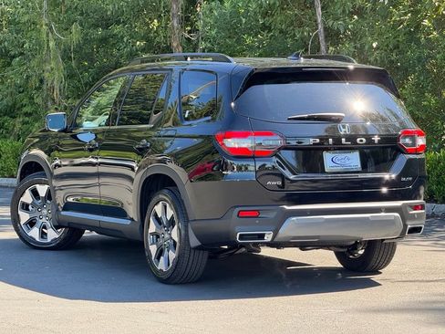 New 2026 Honda Pilot Elite image 8