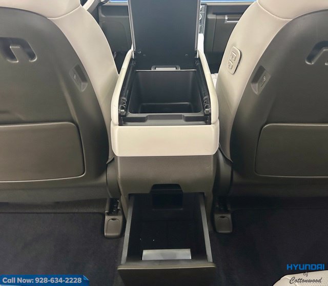 Used 2025 Hyundai Santa Fe Calligraphy AWD/4WD image 29