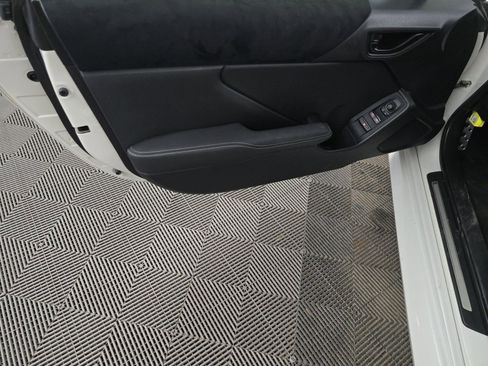 Used 2023 Toyota GR86 Premium image 9