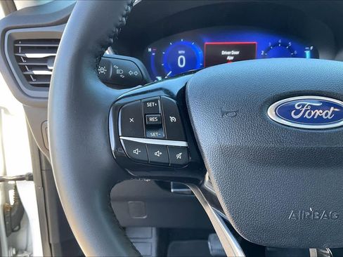 Used 2022 Ford Escape SEL w/ Technology Package image 22