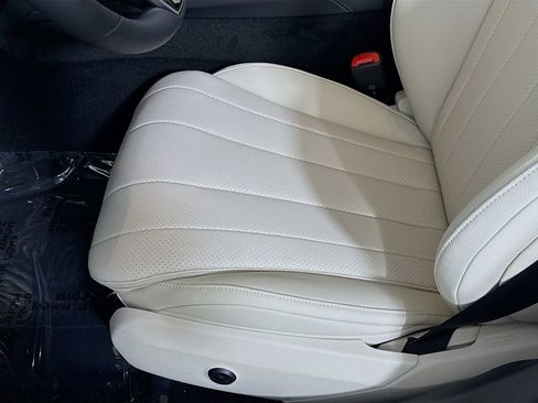 New 2026 Mercedes-Benz E 350 4MATIC Sedan image 20