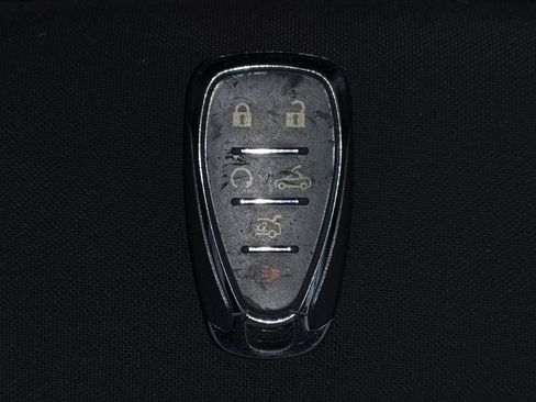 Used 2020 Chevrolet Camaro LT RWD image 32