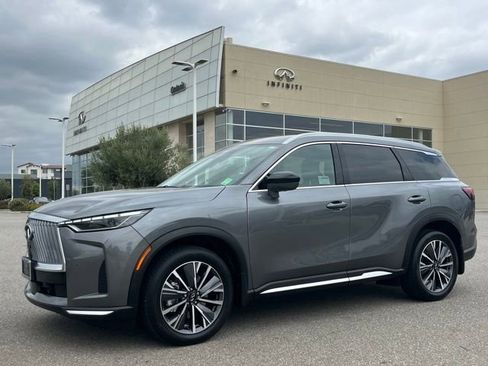 Certified 2026 INFINITI QX60 Luxe w/ Family Package AWD/4WD image 2