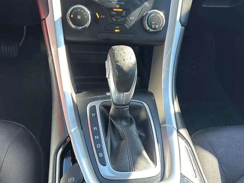 Used 2014 Ford Fusion SE image 37