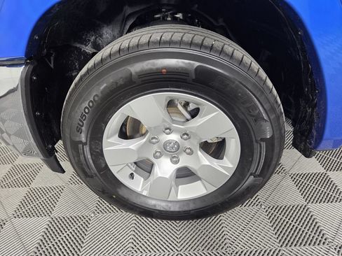 Used 2025 RAM 1500 Big Horn AWD/4WD image 11