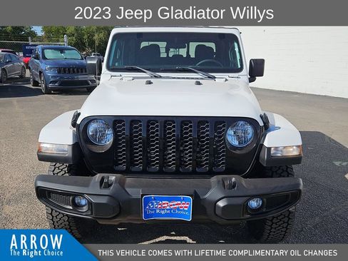 Used 2023 Jeep Gladiator Sport AWD/4WD image 3