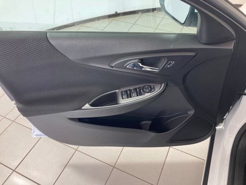 Used 2023 Chevrolet Malibu LT FWD image 14