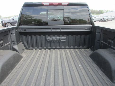 New 2026 GMC Sierra 1500 AT4 w/ AT4 Premium Package image 7