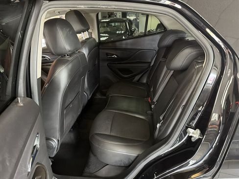 Used 2021 Buick Encore Preferred w/ Safety Package II FWD image 13