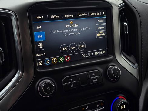 Used 2021 Chevrolet Silverado 1500 LTZ w/ Z71 Off-Road Package image 29