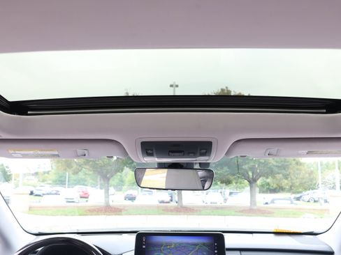 Certified 2022 Lexus RX 350L Luxury image 32