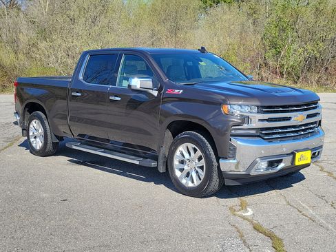 Used 2021 Chevrolet Silverado 1500 LTZ w/ Technology Package AWD/4WD image 3