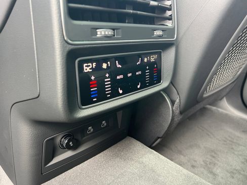 New 2026 Audi Q8 Premium Plus AWD/4WD image 29