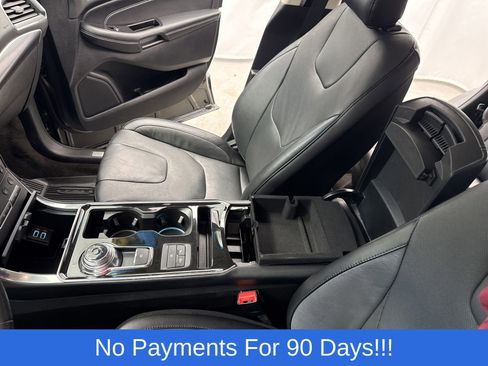 Certified 2019 Ford Edge Titanium w/ Equipment Group 301A image 22