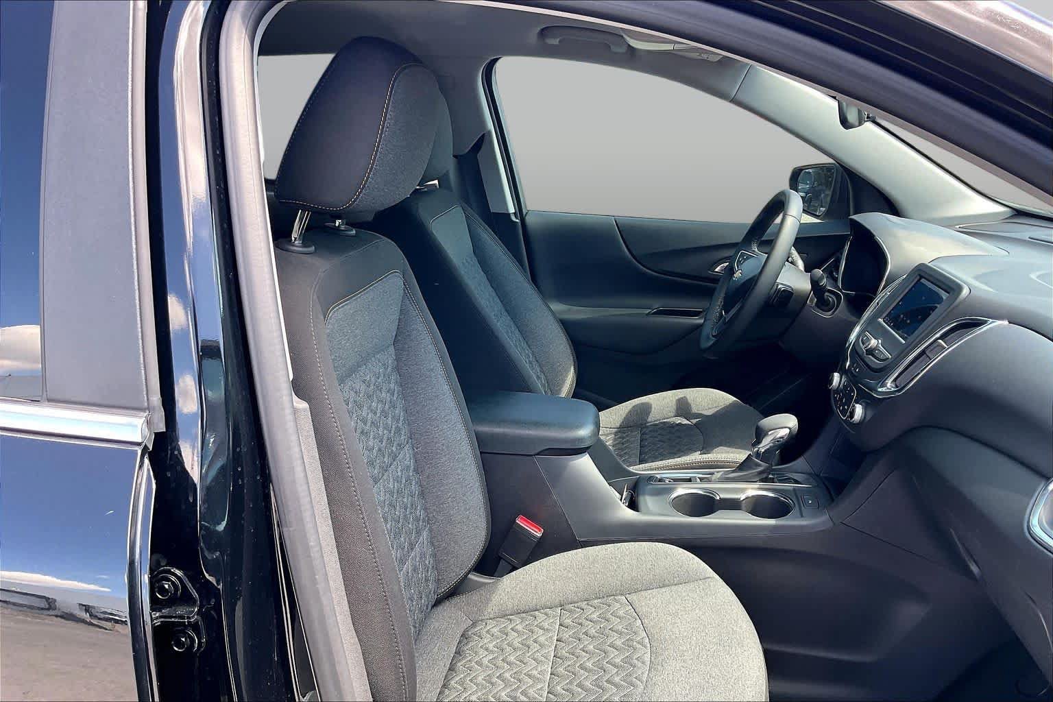 Used 2024 Chevrolet Equinox LT FWD image 8