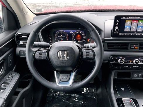 Used 2023 Honda Pilot Elite image 4