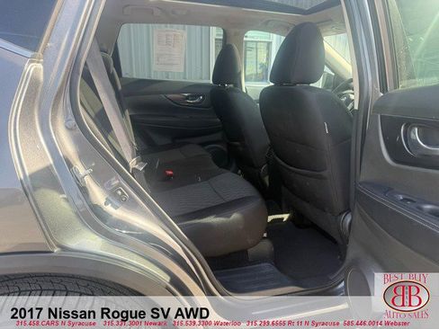 Used 2017 Nissan Rogue SV AWD/4WD image 13