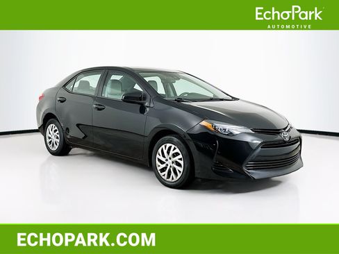 Used 2017 Toyota Corolla LE w/ Carpet Mat Package (TMS) FWD image 1