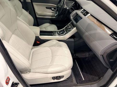 Used 2018 Land Rover Range Rover Evoque HSE image 37