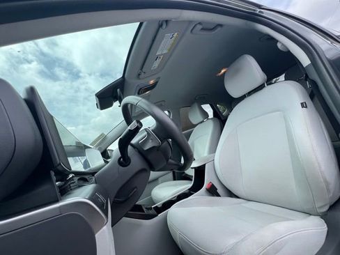Certified 2024 Hyundai Kona SEL FWD image 16