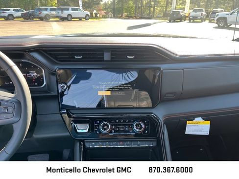 New 2026 GMC Sierra 1500 AT4 w/ AT4 Premium Package AWD/4WD image 17
