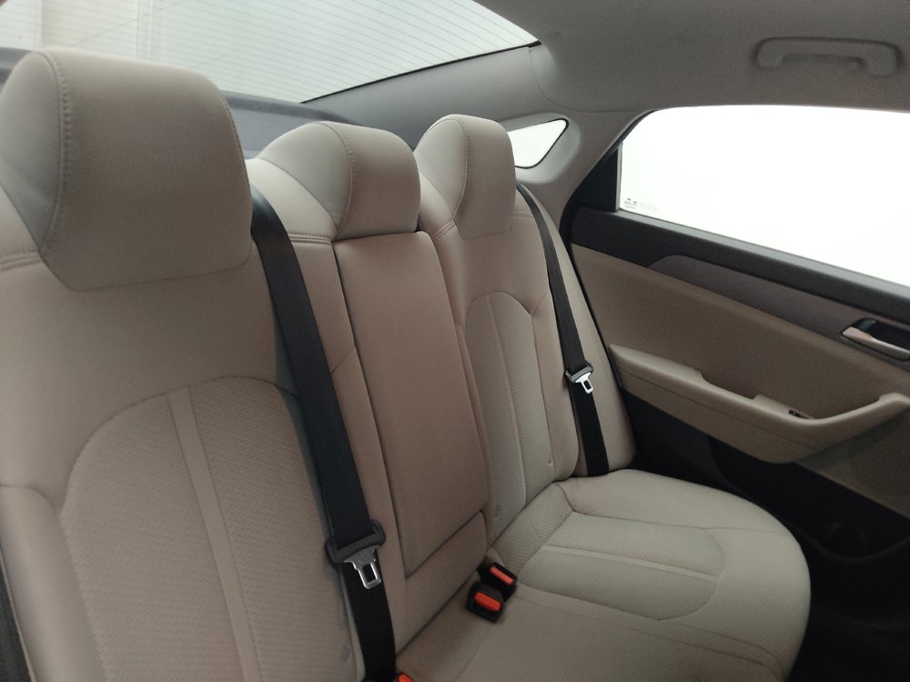 Used 2018 Hyundai Sonata SE FWD image 19