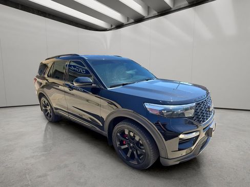 Used 2020 Ford Explorer ST w/ ST Street Pack AWD/4WD image 7