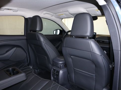 Certified 2024 Ford Mustang Mach-E Select image 41