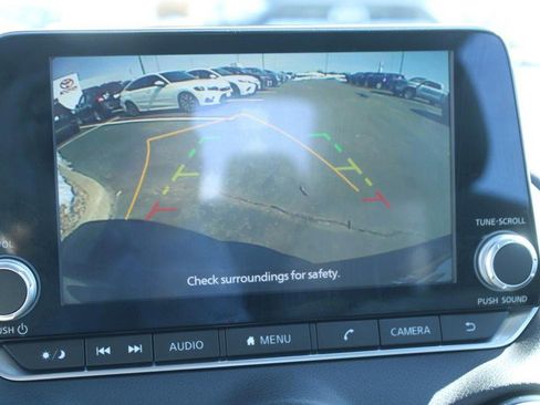 Used 2021 Nissan Sentra SV image 20