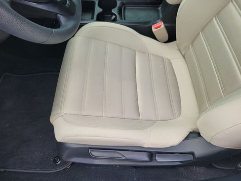 Used 2019 Honda CR-V LX image 24