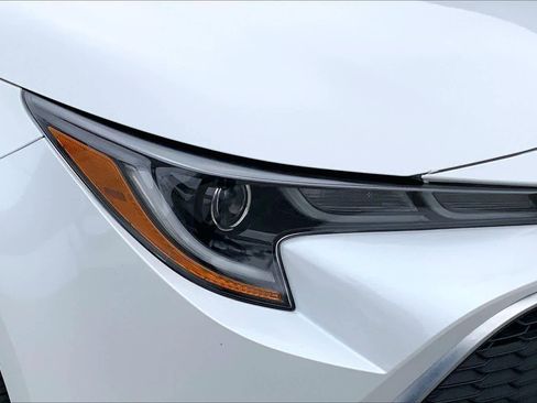 Used 2022 Toyota Corolla XSE image 24