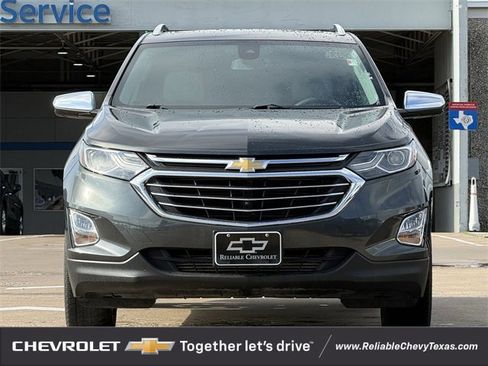 Used 2018 Chevrolet Equinox Premier image 3
