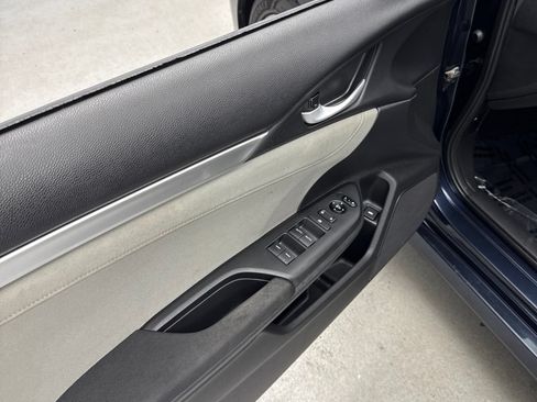 Used 2018 Honda Civic EX-T image 13