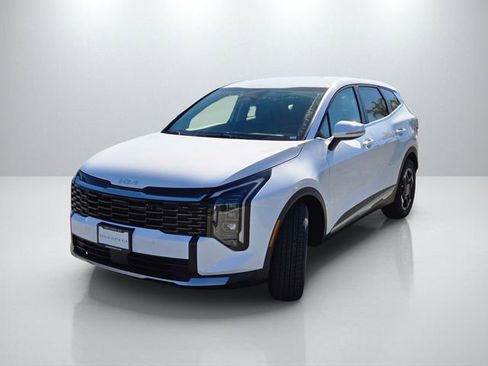 New 2026 Kia Sportage EX image 9