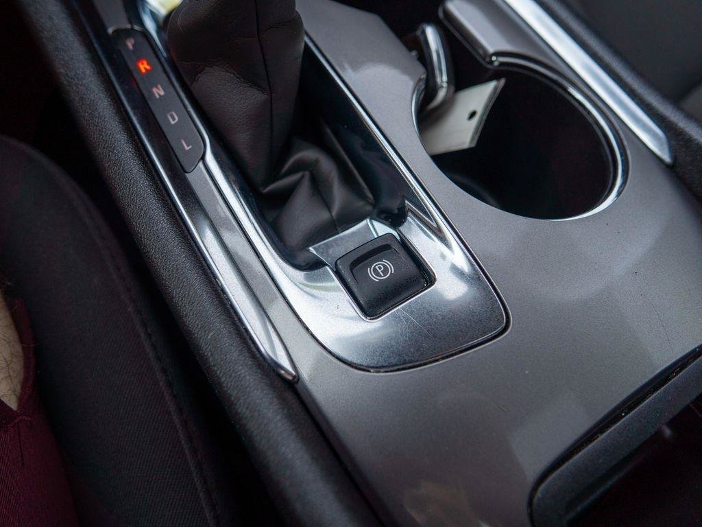 Used 2024 Chevrolet Malibu LT FWD image 26