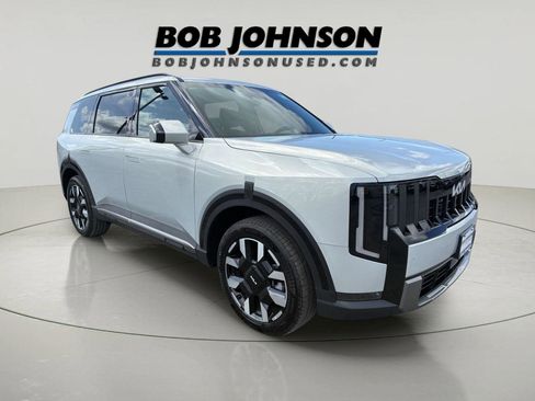 Used 2027 Kia Telluride S w/ Towing Package AWD/4WD image 1