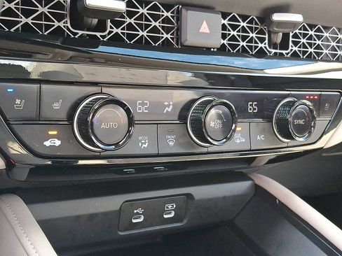 Used 2023 Honda Accord Touring image 14
