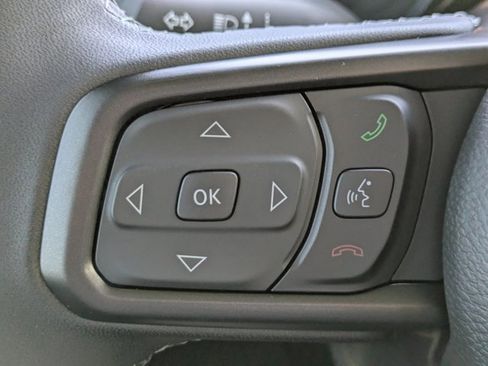 New 2025 Jeep Gladiator Sport image 21