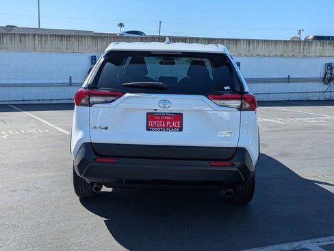 Used 2024 Toyota RAV4 LE image 9