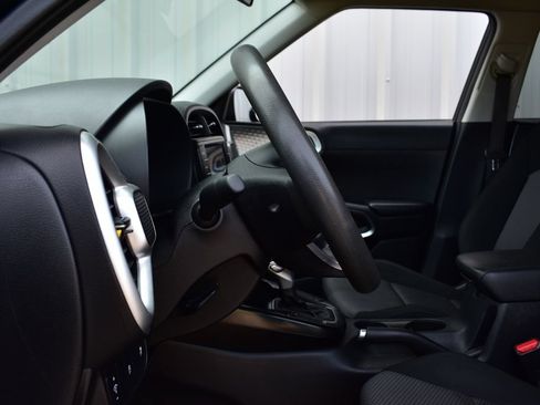 Used 2022 Kia Soul LX FWD image 35