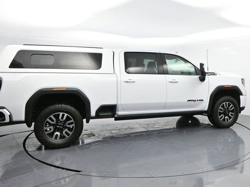 Used 2022 GMC Sierra 2500 AT4 w/ AT4 Preferred Package AWD/4WD image 8