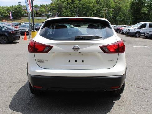 Used 2018 Nissan Rogue Sport S AWD/4WD image 4