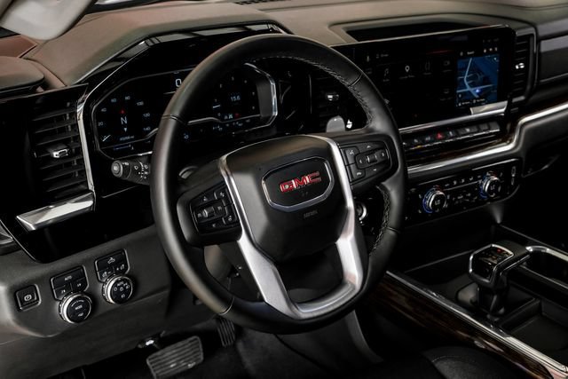 Used 2025 GMC Sierra 1500 Elevation AWD/4WD image 15